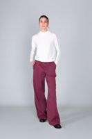 sueter de cuello alto y pedreria en las mangas off white