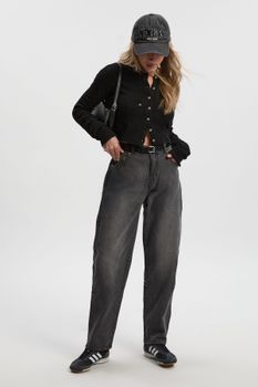 Vaquero Petite Básico Ajustado, Gris