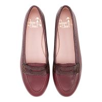 mocasin piel burdeos con antifaz en piel labrada