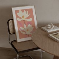 cuadro magnolia rosa marco premium chapado en roble 50x70 cm