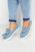 zapatillas azules vaqueras con lazo