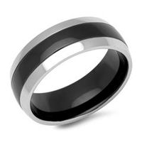 anillo de acero inoxidable negro y plateado de 8 mm de ancho