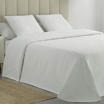 Colcha Piqué Flores Relieve Modelo Floritura Blanca Color Blanco Talla 280x270 Cm