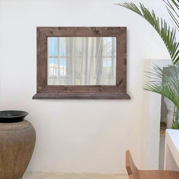 Espejo de pared de madera maciza con balda en tonos oscuros 58x48cm