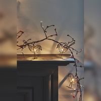 winter robin garland