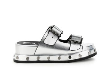 sandalias estilo monk con tachuelas y efecto piel laminada silver