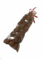 almendras con praline de chocolate blanco cubiertas de cacao y