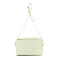 bolso de hombro efecto piel martillada con detalles suaves en contraste green