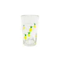 vaso de agua de vidrio amarillo y transparente h16