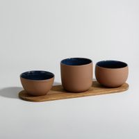set de 3 cuencos de aperitivo de ceramica y bandeja de madera