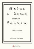 Gotas de rocío sobre la peonía