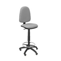 taburete ergonomico con mecanismo de contacto permanente regulable en altura aro reposapies y ruedas de parquet  asiento y respaldo tapizados en tejido bali color gris piqueras y crespo modelo t04cp