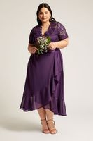 yours london vestido cruzado morado encaje y volantes mujer curvy y tallas grandes yours london