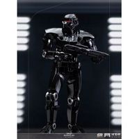figura soldado oscuro star wars the mandalorian escala 110