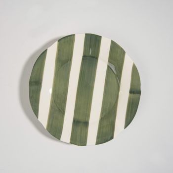 Plato de postre de cerámica blanca y verde