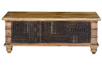 baul madera de mango y detalles oscuros