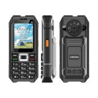 uniwa m6000 mini 2g gsm pantalla de 24 pulgadas cuatro tarjetas sim cuatro en espera 4800mah linterna dual incorporada