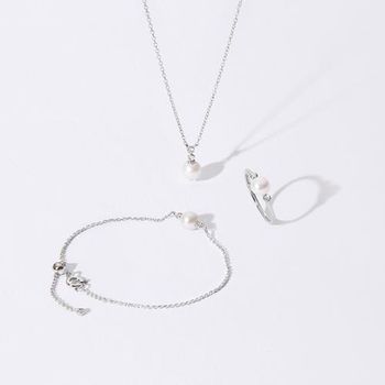 Conjunto de collar, pulsera y anillo de plata de ley