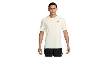 Camiseta de manga corta nike solar chase beige  hombre