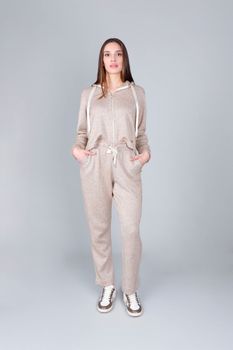pantalones deportivos warm hand gold