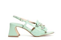 sandalias de ante y napa con flecos y cadena green