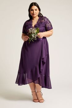 Yours London Vestido Cruzado Morado Encaje Y Volantes, Mujer Curvy Y Tallas Grandes, Yours London
