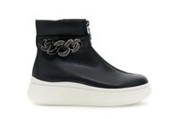 botines de piel con accesorio black