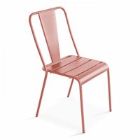 silla de metal arcilla