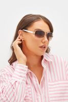 gafas de sol aviador con montura dorada