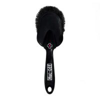 muc-off  cepillo limpiador de lavado suave - este cepillo de lavado suave ha sido disenado con un compuesto dehilos sinterizados para que pueda limpiar el cuadro y los componentes de su bicicleta
