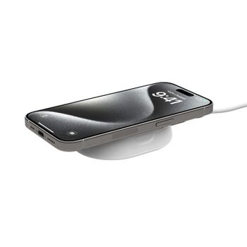 Cargador inalámbrico magnético Belkin Qi2 15W con base Belkin BoostCharge Pro, cable 1.5m, blanco