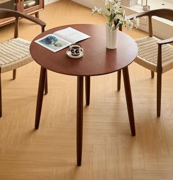 Mesa de comedor redonda en madera de pino