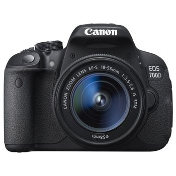 Canon EOS 700D 18MP + EF-S 18-55mm IS STM