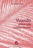 voando sobre um ninho femeo
