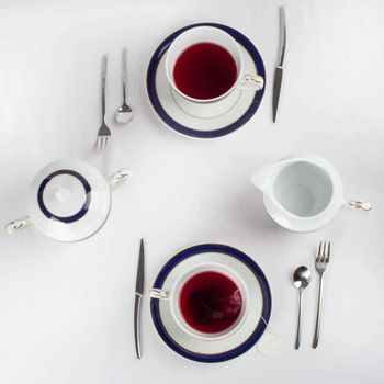Juego De Té De Porcelana Blanca Con Azul Cobalto (27 Piezas) Duisburg Royal Blue, 12 Tazas De Té, 12 Platillos Para Tazas, 1 Tetera, 1 Lechera, 1 Azucarero