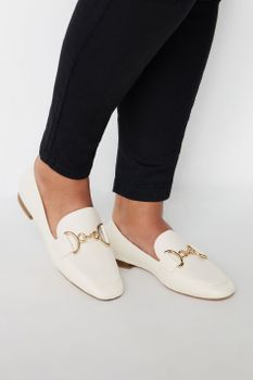 Mocasines Anchos En Blanco Roto