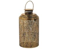 portavelas de metal en tono dorado con dimensiones de 21x21x39h cm