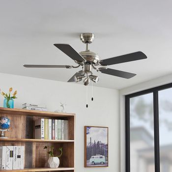 Ventilador de techo con lámpara de metal plateado