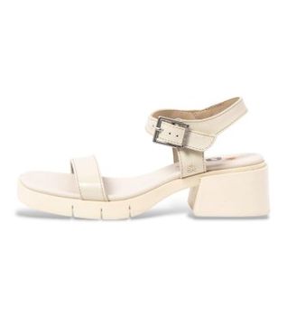 Art para mujer. 1206011ZZ003_020 Sandalias 2060 de piel beige (41), 5 a 8cm, Hebilla, Clásico