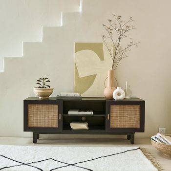 Mueble de tv de mango macizo negro y rejilla de 140 cm