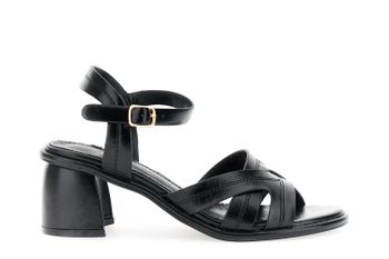 sandalias gilda con efecto naplak y costuras decorativas black