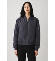 guess para mujer w5yl08whdk2 chaqueta bomber logotipo azul s casual gris sintetico manga larga
