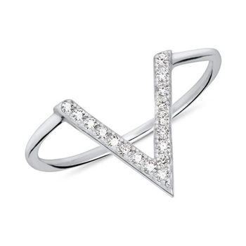Anillo v de plata 925 con circonita cúbica