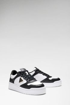 Zapatilla Miriam Con Logotipo Triángulo
