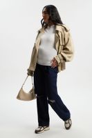 vaqueros premama boyfriend sobre la barriga con rodilla rota azul