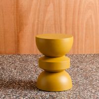 mesa auxiliar de metal mostaza