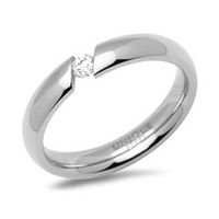 anillo de mujer de acero inoxidable pulido con piedras engastadas