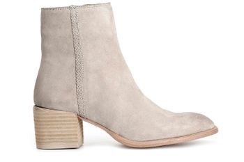 botín de mujer piel de ante con trenzado decorativo taupe