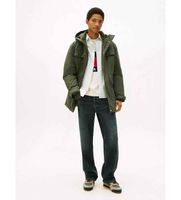 tommy jeans para hombre dm0dm22251 parka amplia con acabado repelente al agua verde xl casual sostenible nylon reciclado
