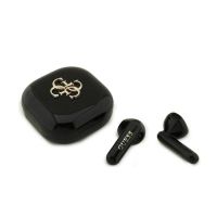 auriculares guess inalambricos bluetooth con logo metalizado y estuche negro